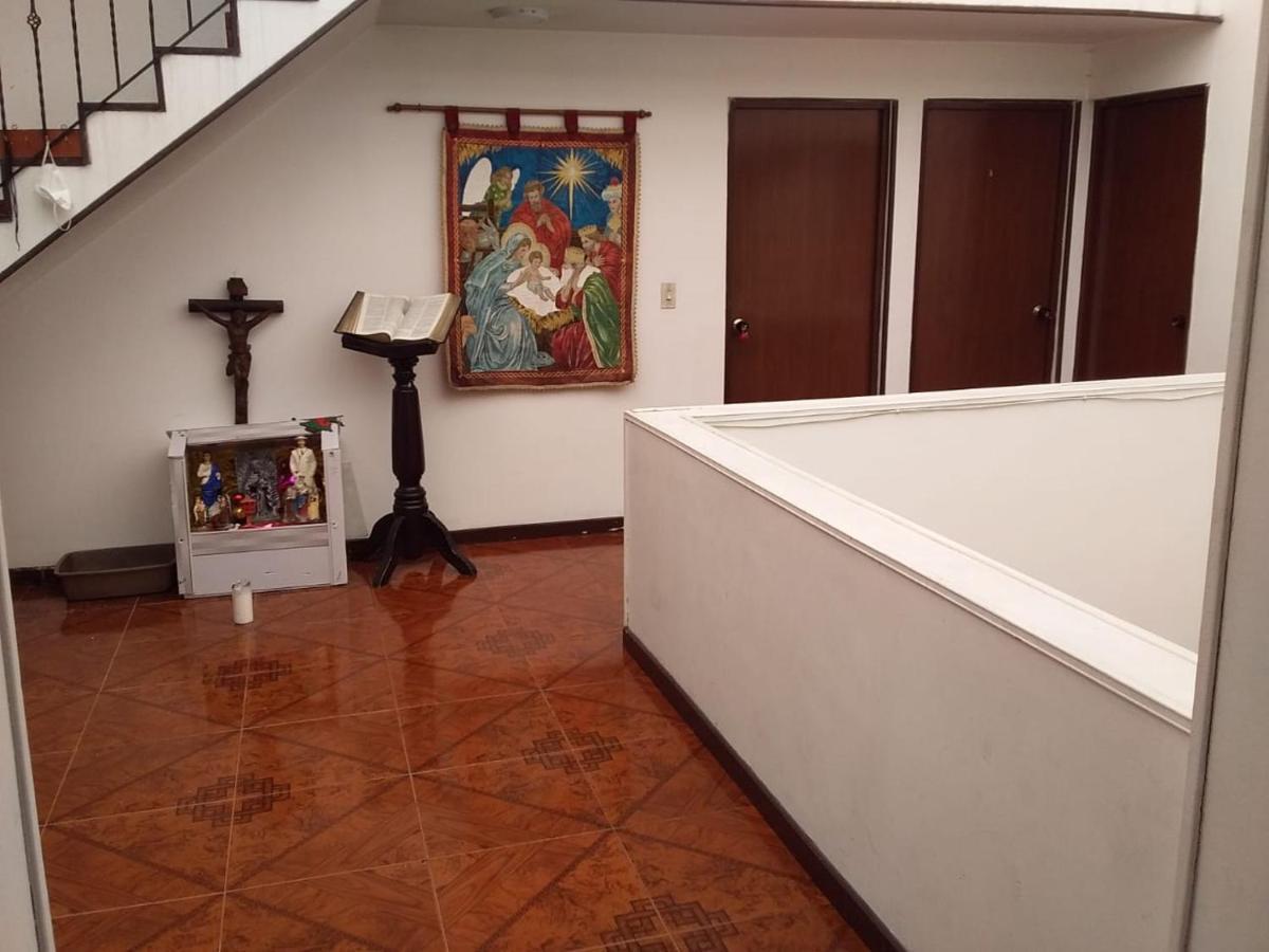 Habitación con baño privado cerca al aeropuerto Bogotá Exterior foto